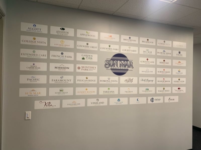 <p>window graphics</p><p>wall graphics</p> Photo